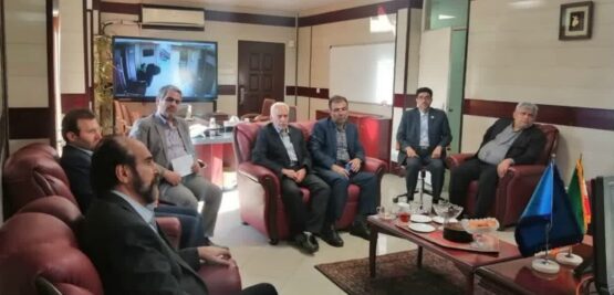 نشست هم اندیشی مدیرکل آموزش فنی و حرفه ای استان تهران با رئیس اتحادیه صنف تولیدکنندگان و فروشندگان پوشاک تهران