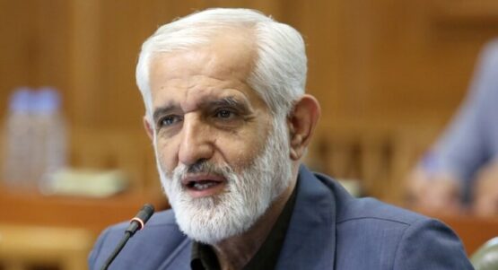 این‌که می‌گویند نگذارید پشت پرده‌ها را اعلام کنیم بزرگترین گناه کبیره است