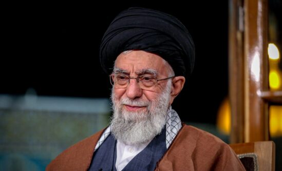 آغاز رهبری امام خامنه‌ای شروع فصلی نوین، در تاریخ انقلاب اسلامی است
