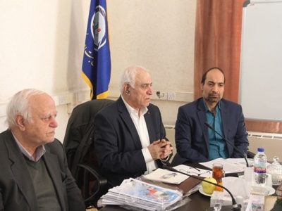 دولت باید تا حد امکان فشار اقتصادی را از دوش بازنشستگان بردارد