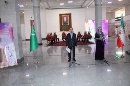 دیروز سه‌شنبه انجام شد؛ افتتاح نمایشگاه مدولباس ایران و ترکمنستان