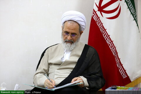 آیت الله اعرافی با محکوم نمودن جنایات علیه مسلمانان پاراچنار: دولت پاکستان برای حمایت از شیعیان چاره اندیشی کند/ به وحدت شکنان و گروه های افراطی اجازه جنایت ندهید