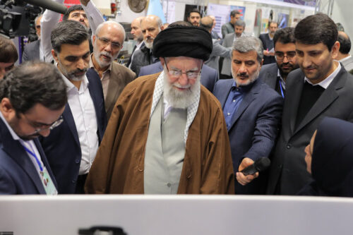 رهبرانقلاب:تنهاراه پیشبردکشوراستفاده ازتوانمندی‌های بخش خصوصی است