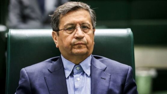 غیبت مکررهمتی درجلسات کمیسیون‌های مجلس/وزیرصمت هم غیبت می کند