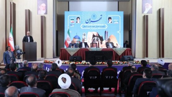 نگفتیم مذاکره نمی‌کنیم،اما قرارنیست مقابل قلدرها سرخم کنیم