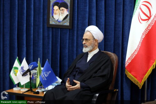 آیت الله اعرافی در دیدار مدیران شبکه‌های جهانی ولایت: هیچ‌کسی نمی‌تواند اسلام و تشیع را در قالب‌های قومی و نژادی و جغرافیایی محدود کند