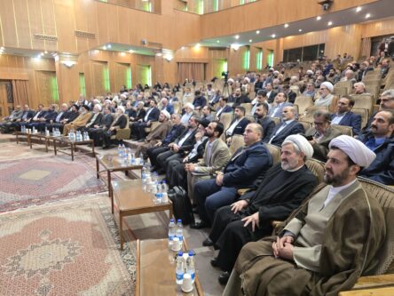 نشست صمیمی آیت‌الله اعرافی با نخبگان و شخصیت‌های استان تهران به مناسبت ولادت امام حسن (ع)