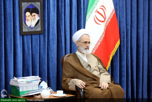 آیت الله اعرافی اعلام کرد: فعالیت بیش از ۳۰۰ مرکز و موسسه آموزشی و پژوهشی مرتبط با حوزه علمیه قم