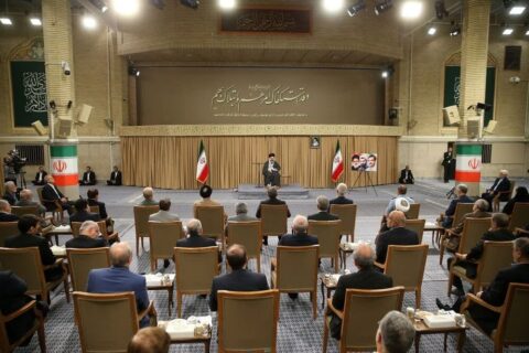 رهبر انقلاب