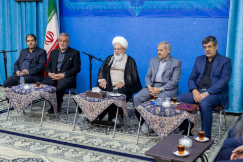 علیرضا کاظمی ،در حضور نماینده ولی فقیه و امام جمعه یزد آیت الله محمدرضا ناصری