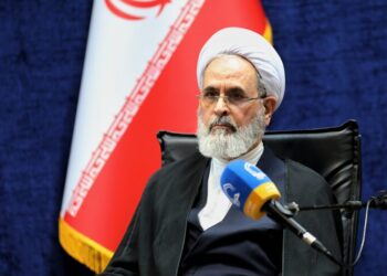 دیدار اساتید فلسفه سطوح عالی قم با آیت الله اعرافی + تصویر