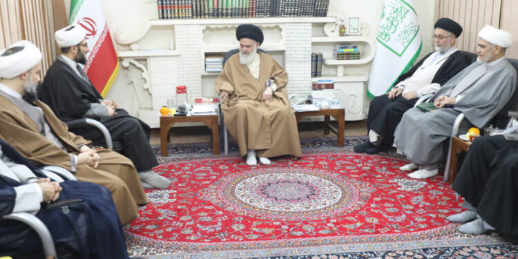 حوزه علمیه همراه با تحولات در حرکت است/ خروجی فعالیت‌های علمی باید روی میز مسئولین باشد