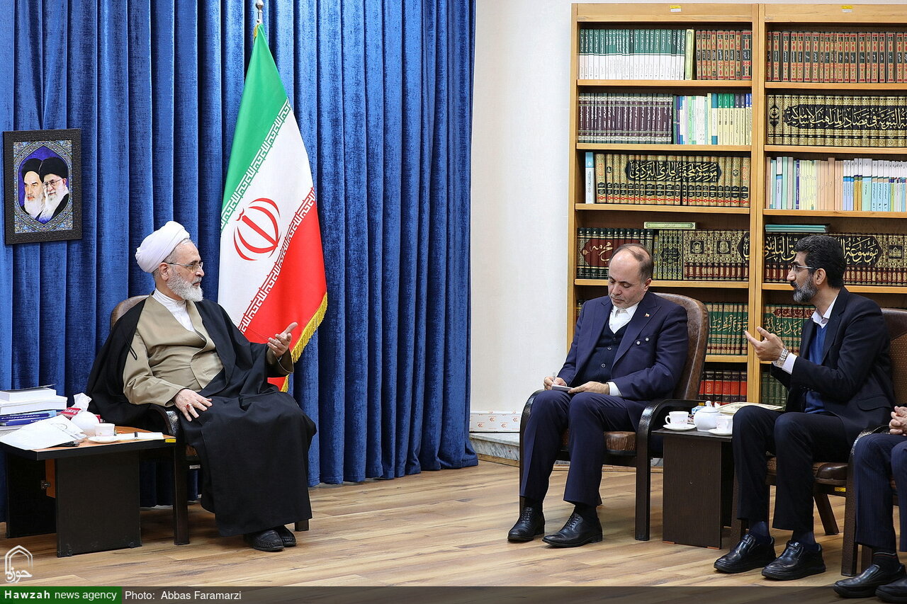 تصاویر/ دیدار وزیر جهاد کشاورزی با آیت الله اعرافی