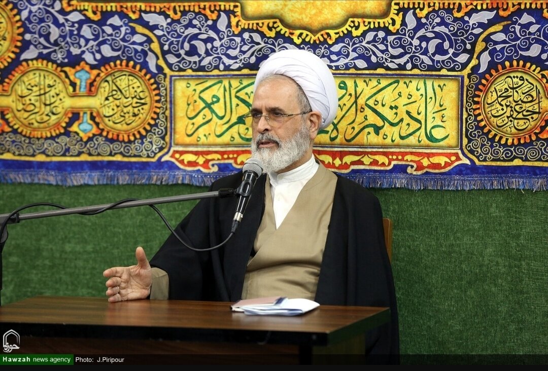 مدافع تحول در متون و نظامات آموزشی حوزه هستیم، بدون آن‌که از عمق و ژرفای علمی کاسته شود