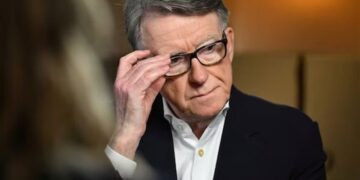 افشای اسناد بیشتر از ارتباط وزیر سابق انگلیس با اپستین