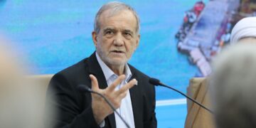 رئیسجمهور: ترامپ با سند درباره ایران صحبت کند/ اهمیت جلب رضایت مردم