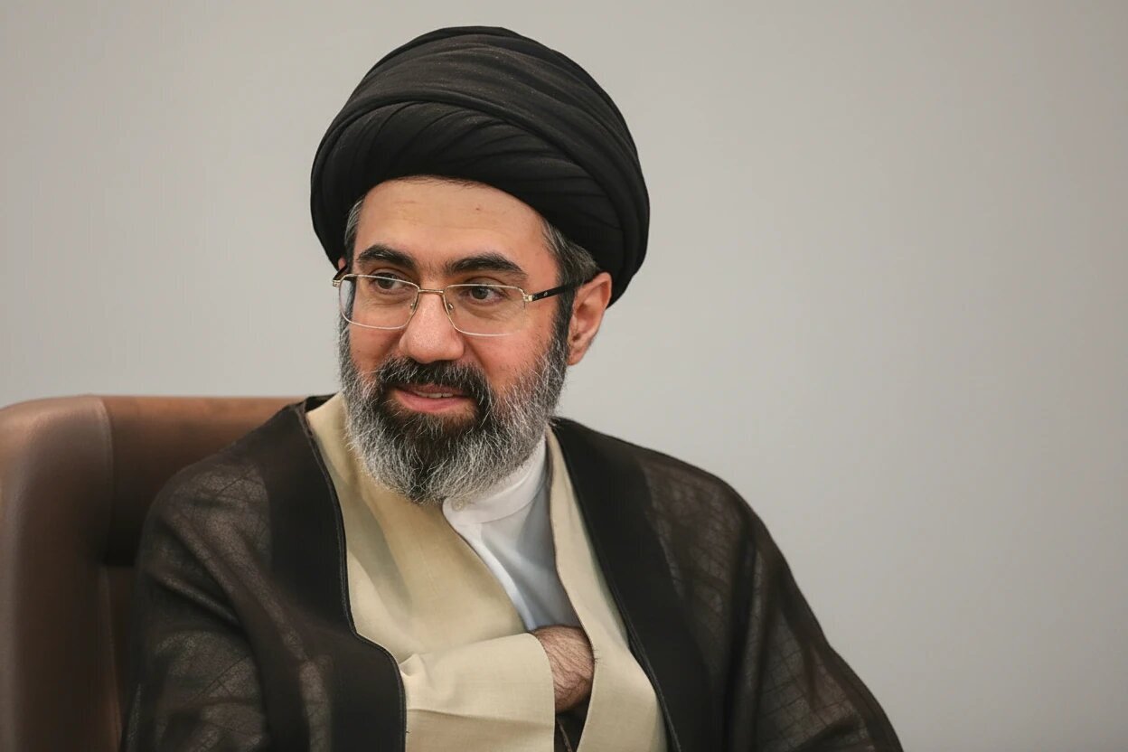 حضرت آیت الله سید مجتبی خامنه ای