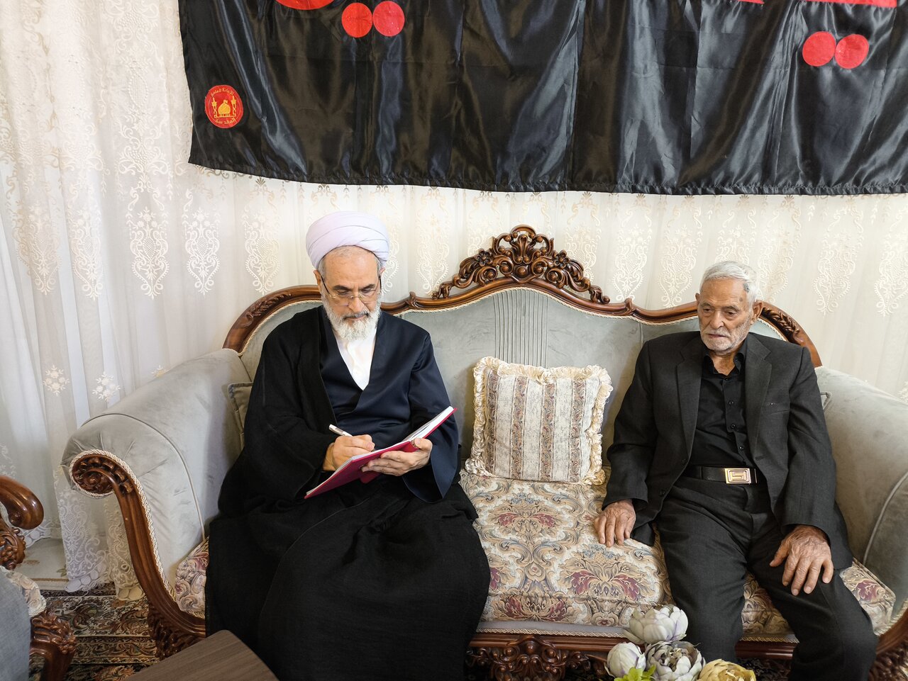 دیدار آیتالله اعرافی با خانواده شهید سپهبد سیدعبدالرحیم موسوی