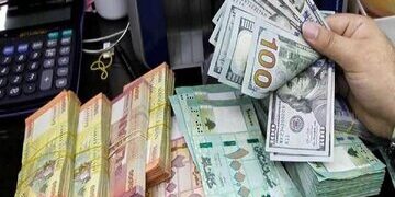 دلار یک گام دیگر عقب نشینی کرد/ تداوم کاهش قیمت‌ها
