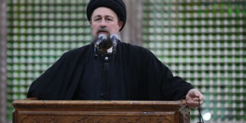 یادگار امام: مزاحمت آمریکایی‌ها مانع مسیر تیم فوتبال ایران شد