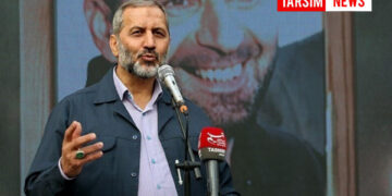 حضور در خیابان را تا زمانی که مقام معظم رهبری اراده میکنند؛ حفظ کنید