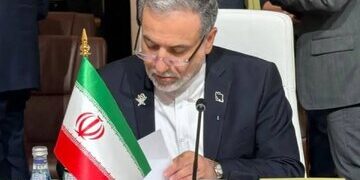 قدردانی عراقچی از عراق برای میزبانی باشکوه مراسم تشییع امام شهید