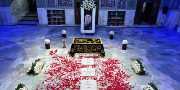 مزار مطهر رهبر شهید انقلاب اسلامی و شهدای خانواده ایشان
