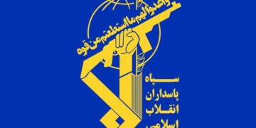 فوری/ سپاه بیانیه داد؛ آغاز حملات متقابل سپاه به اهداف آمریکایی/ حملههای آمریکا قفل تنگه هرمز را محکمتر میکند