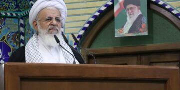 مقاومت و ایستادگی در برابر تهدیدها زمینه‌ساز پیروزی است