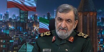 محسن رضایی: تنگه هرمز کاملا بسته است/ هم نفت میفروشیم هم پولش به ایران بر میگردد