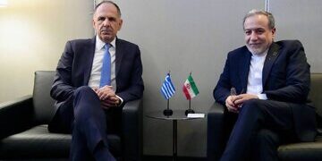 دیدار وزیر امور خارجه یونان با عراقچی